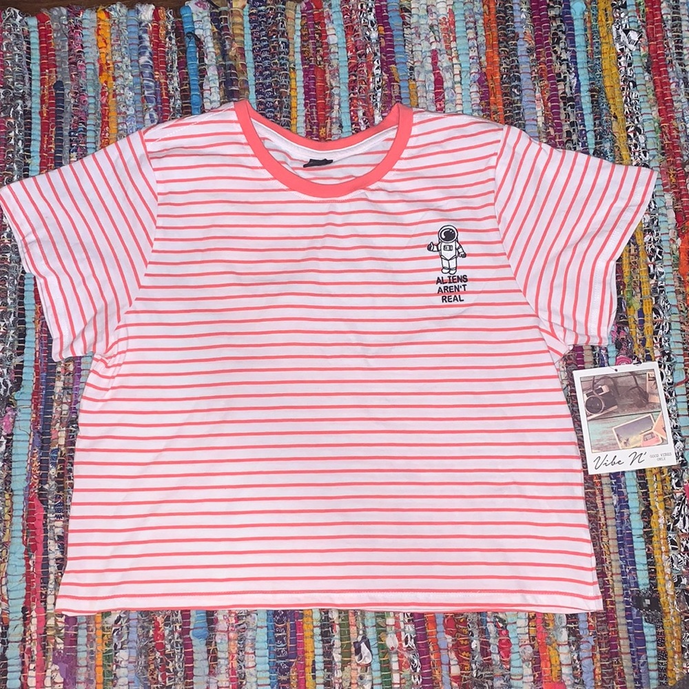 Pink striped Vibe n’ shirt